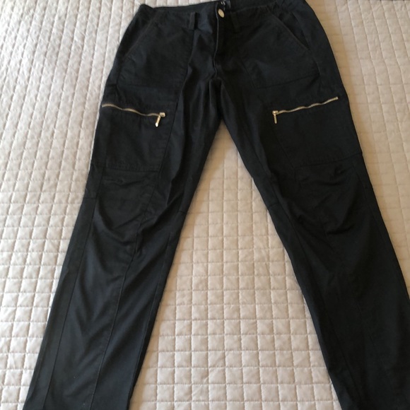 EUC - WHBM Black Slim Crop Pant - Picture 3 of 11
